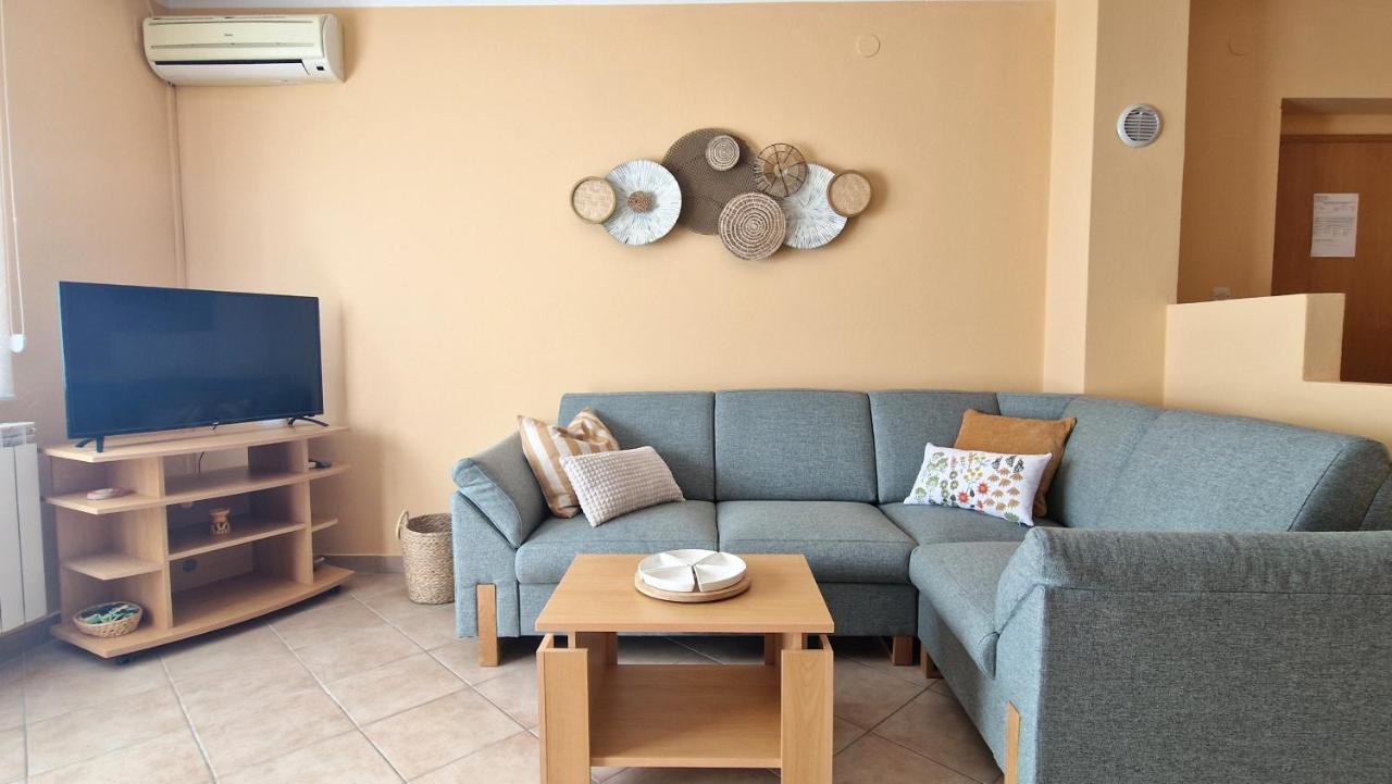 Apartment Ivan Krk Town Buitenkant foto