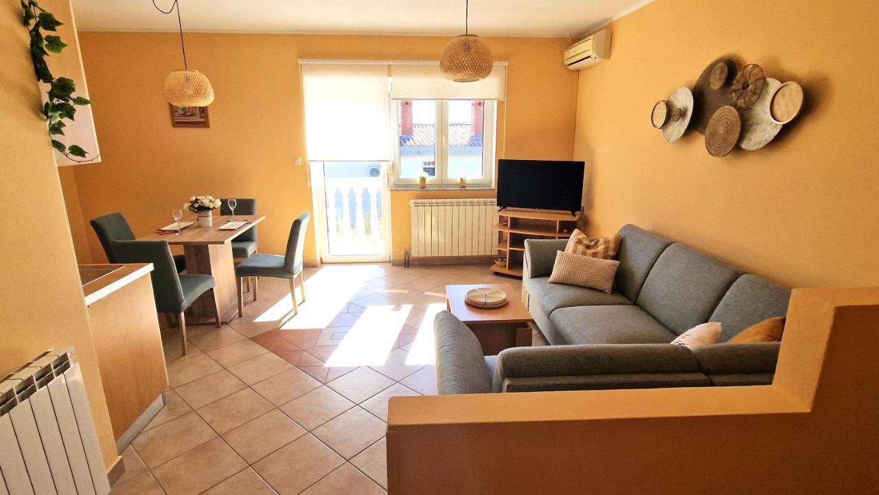 Apartment Ivan Krk Town Buitenkant foto