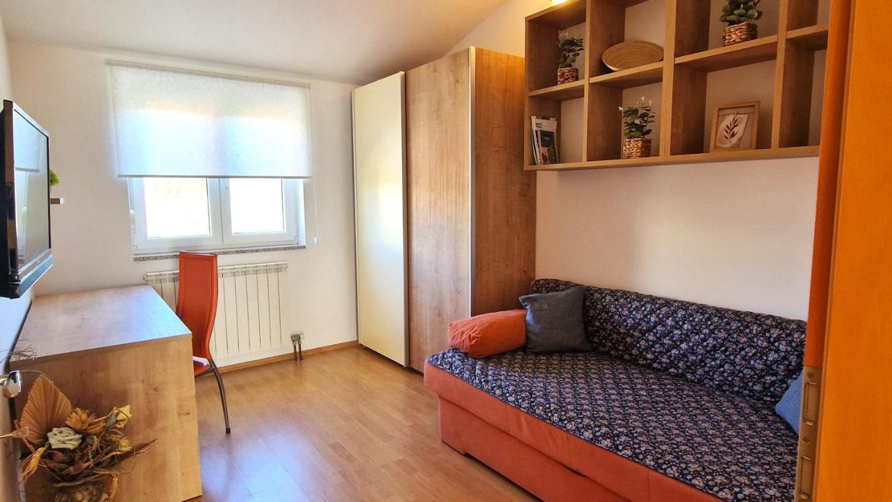 Apartment Ivan Krk Town Buitenkant foto