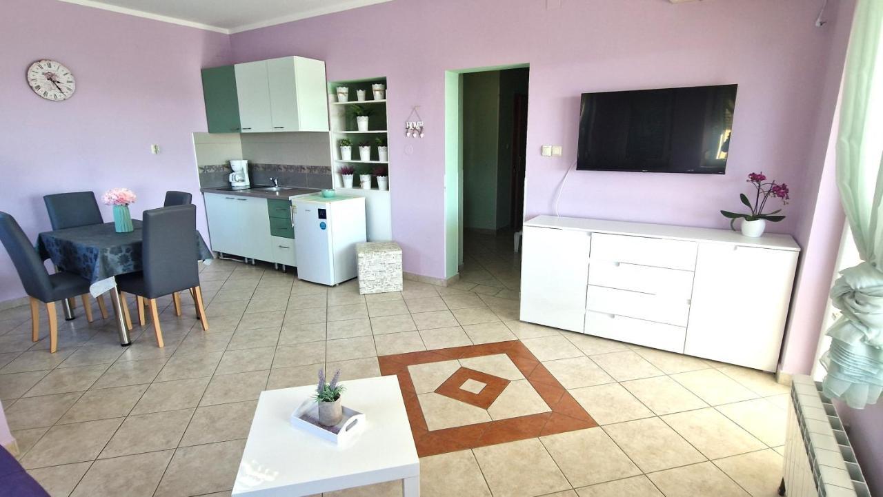 Apartment Ivan Krk Town Buitenkant foto